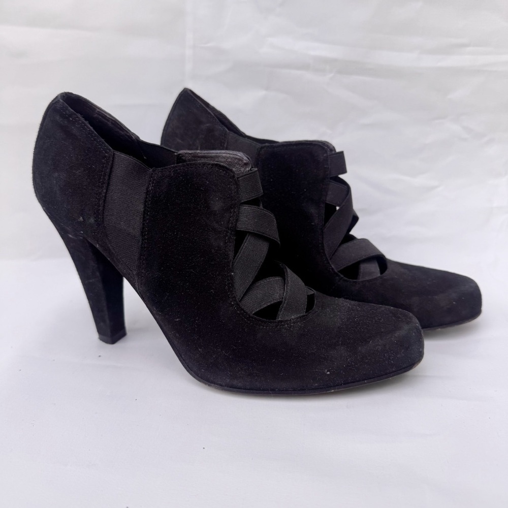 Donald pliner // black dara heels suede upper, block heels size 7.5